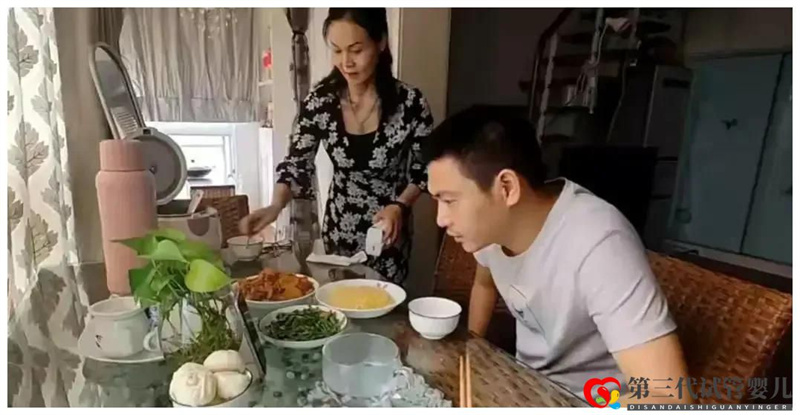 50歲大媽嫁給小20歲小伙,要為他做試管嬰兒,網(wǎng)友這是真愛(ài)(圖5)
